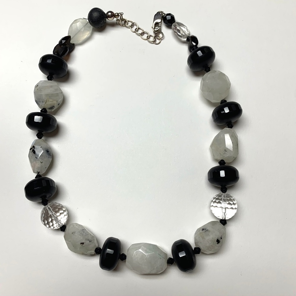 925, MONSTONE QUARTZ CRYSTAL & ONYX NECKLACE 18"💝